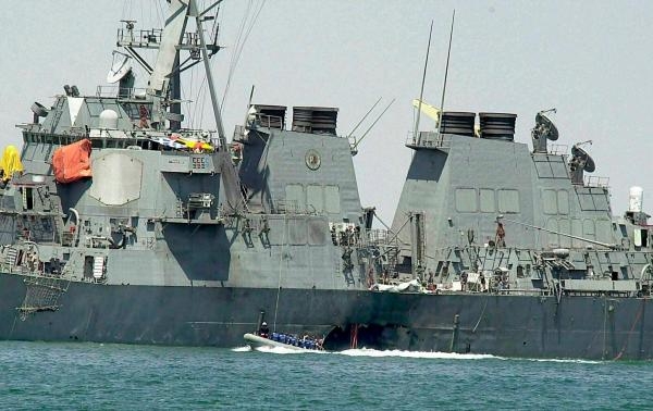 Uss Cole: Útok Al-Káidy před 11 zářím 2001