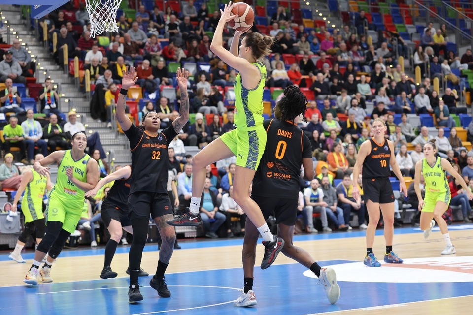 Basketbal: KGHM BC Polkowice - ZVVZ USK Praha