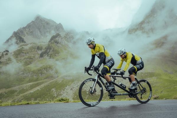 Tour de France ve tmě