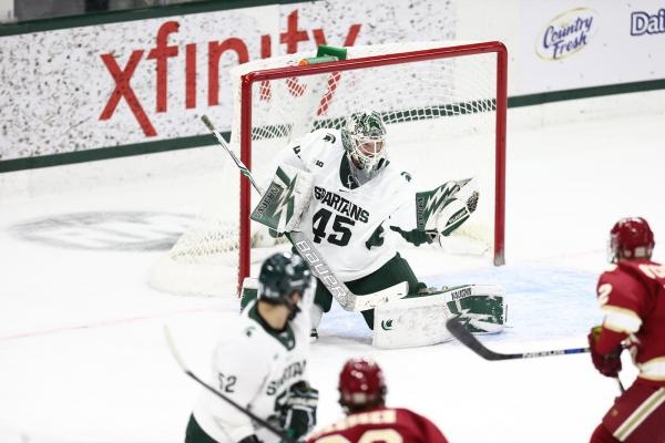 Hokej: Denver Pioneers - Michigan State University Spartans