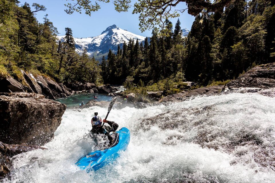 Documentary Whitewater Kayaking with Nouria Newman