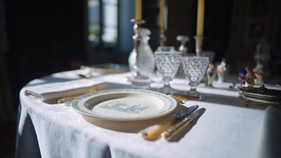 Документ Arts de la table, une excellence française