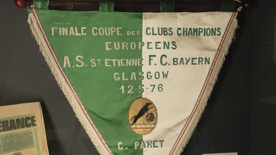 Dokument Saint-Etienne 76: une passion française
